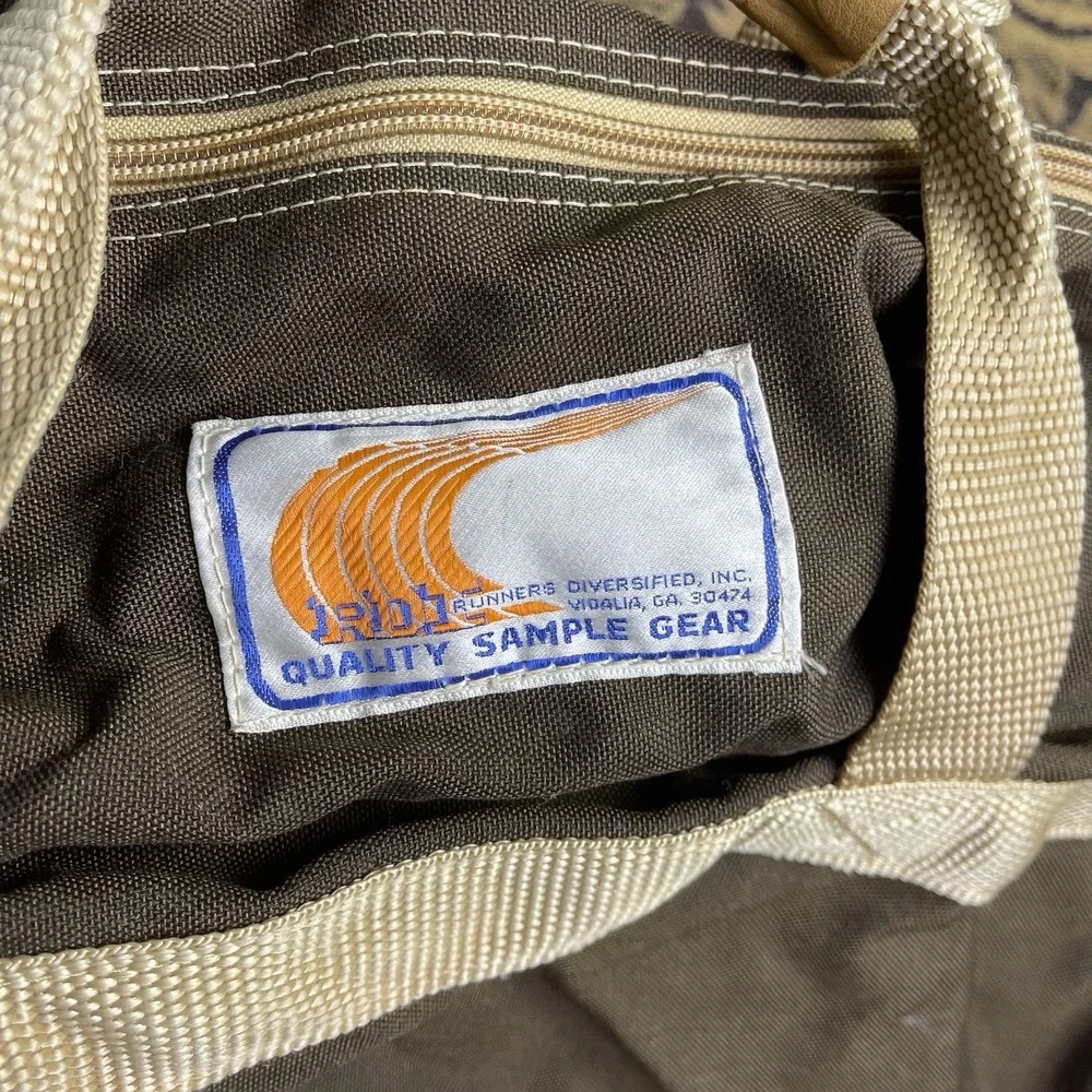 Vtg RDI Runners Diversified Inc Ca Brown Zip Bag Carry